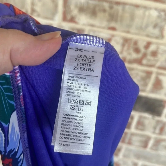 Old Navy Purple Floral Halter Tankini Swim Top - Picture 9 of 10